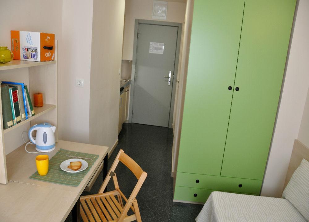 Residencia Universitaria Erasmo Apartamento *